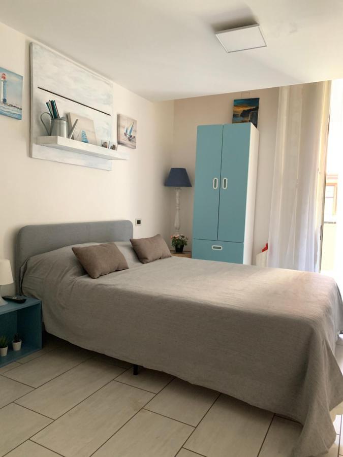 La Casa Di Hoby Apartment Наполи Екстериор снимка