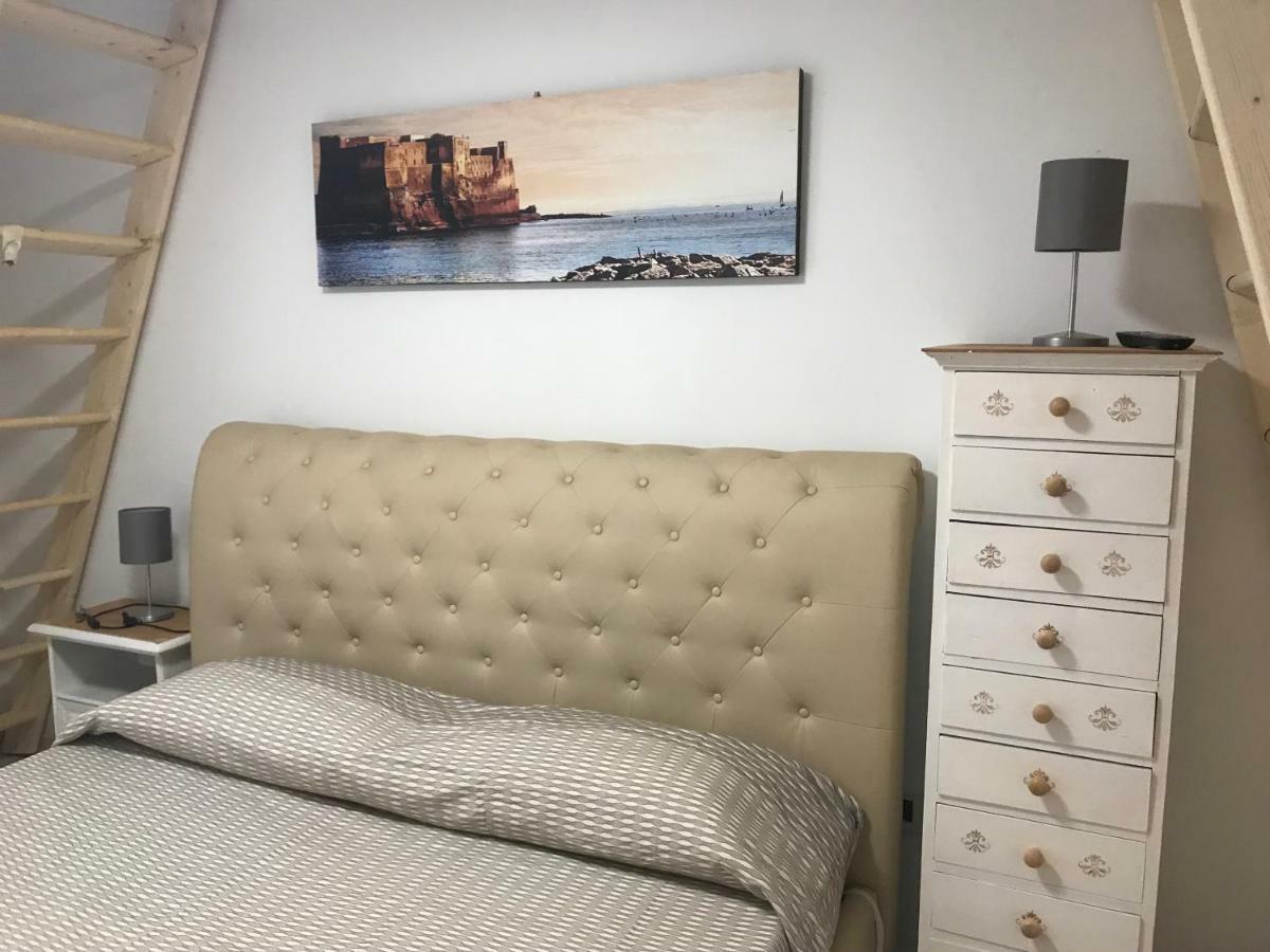 La Casa Di Hoby Apartment Наполи Екстериор снимка