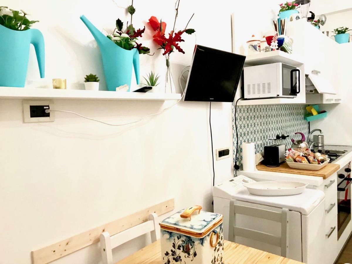 La Casa Di Hoby Apartment Наполи Екстериор снимка