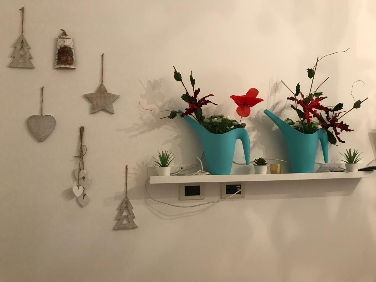 La Casa Di Hoby Apartment Наполи Екстериор снимка